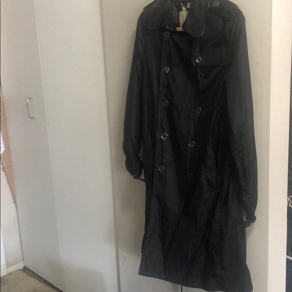 Burberry double breasted rain coat w/ leather trim